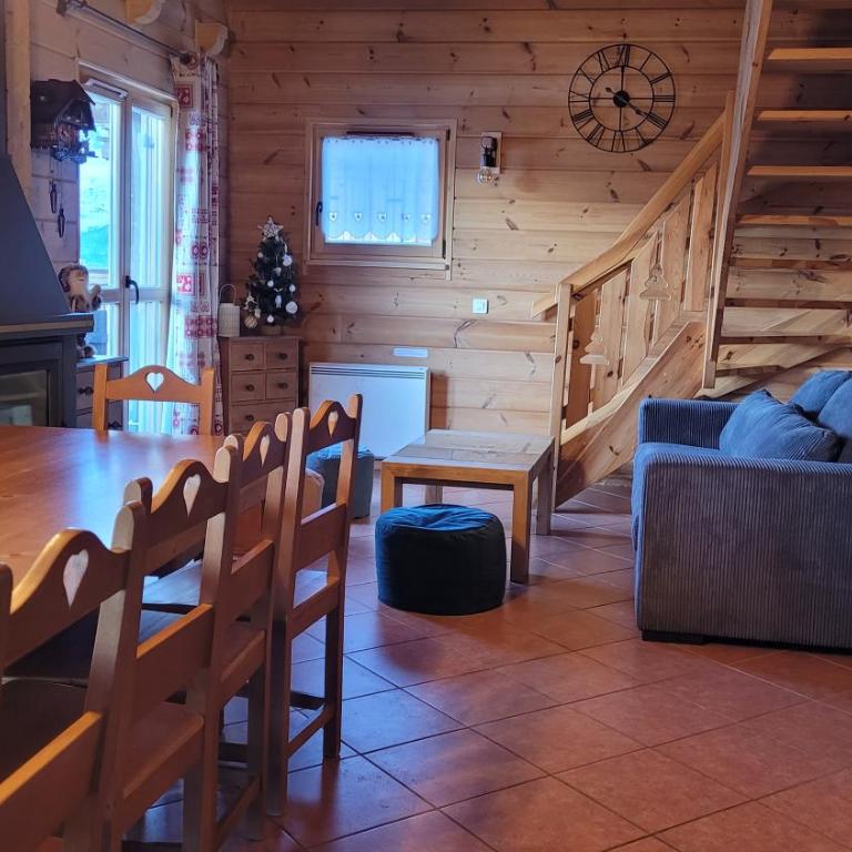 Chalet Aneloup vue d'exception à la Joue du Loup - Chalet - 10