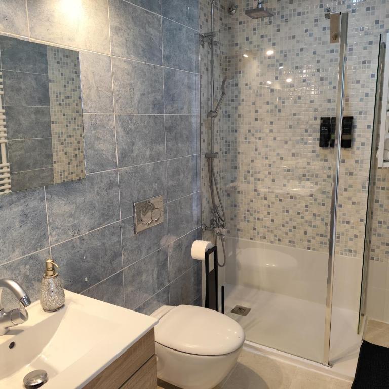 ÁTICO RILQUE, Apartamentos Independientes con Jacuzzi Privado y Terraza en Ronda - Loft - 12