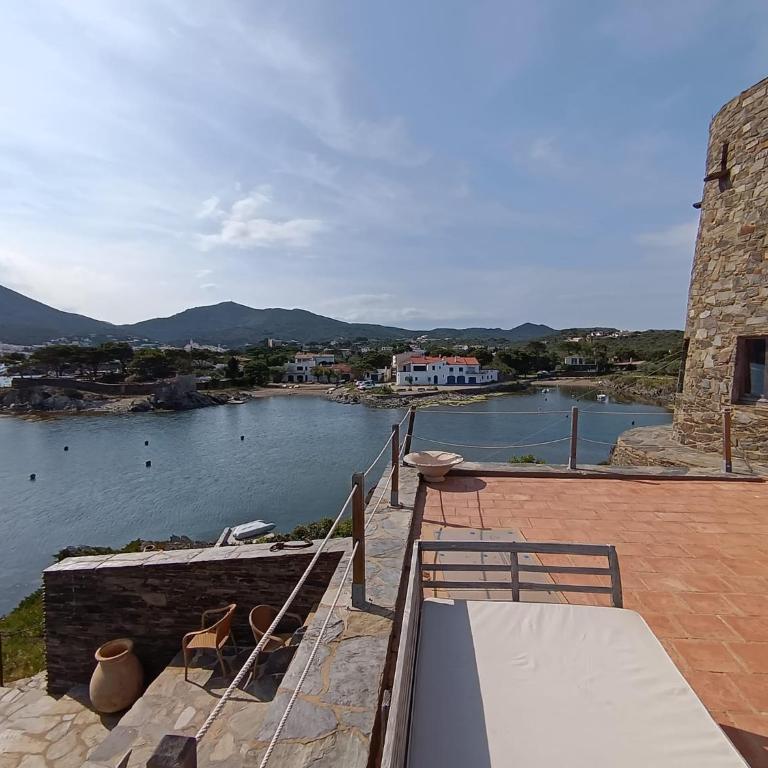 Isla Privada en Cadaqués de ensueño con 11 habitaciones dobles con baño privado y piscina - Villa - 4