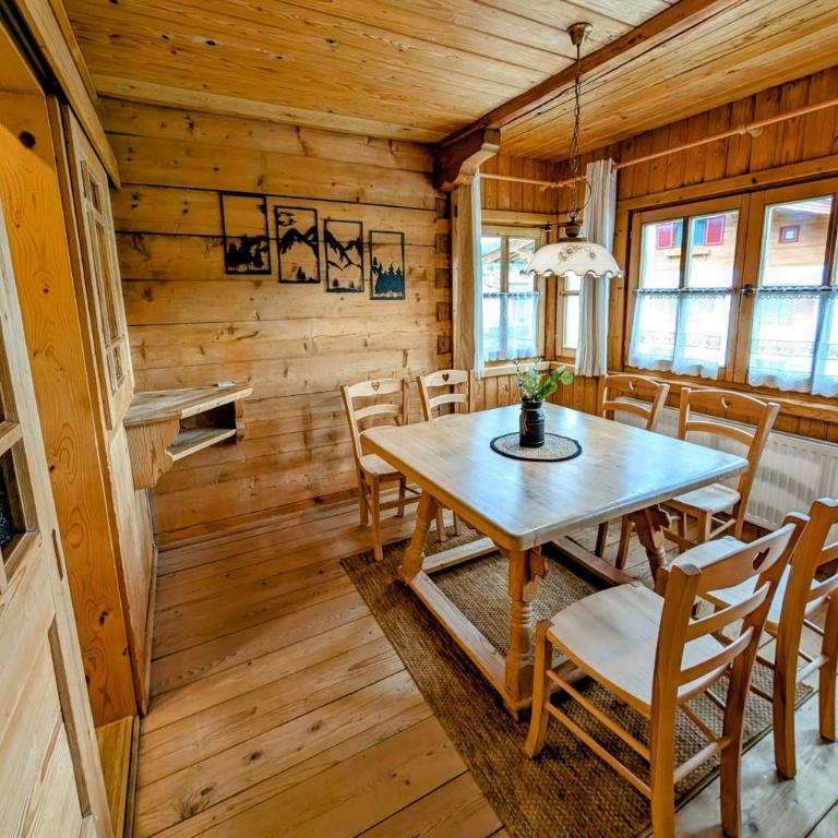 Haus DiRol - Apartment mit 2 Schlafzimmern und Balkon - 2