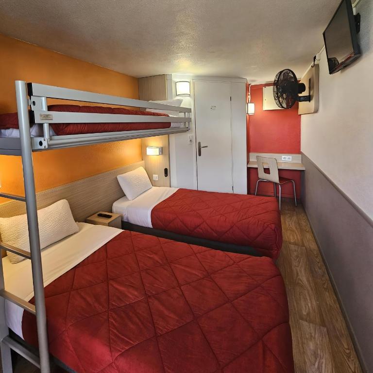 Premiere Classe Strasbourg Ouest - Chambre Triple - 1