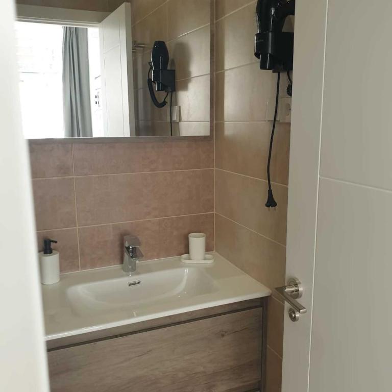 Apartamento nuevo en La Almudena - Apartment - Ground Floor - 7