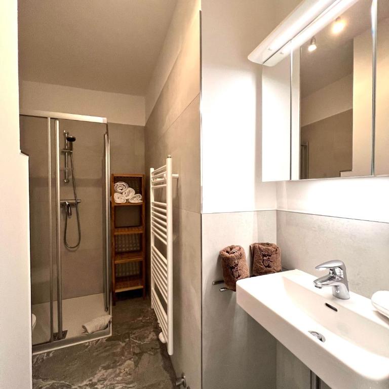 Ferienappartements Alpenwelt - Apartment with View and Balcony - 16
