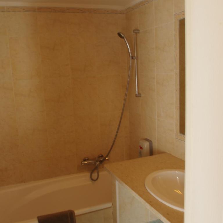 Le Mirval - Chambre Triple Confort - 2