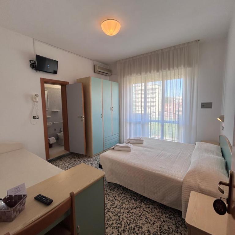 Hotel Letizia - Camera Matrimoniale - 1