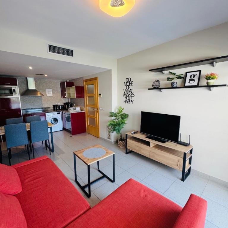 Hermoso piso en un paso de la Playa de Fenals con piscina - Casa con 1 dormitorio - 5