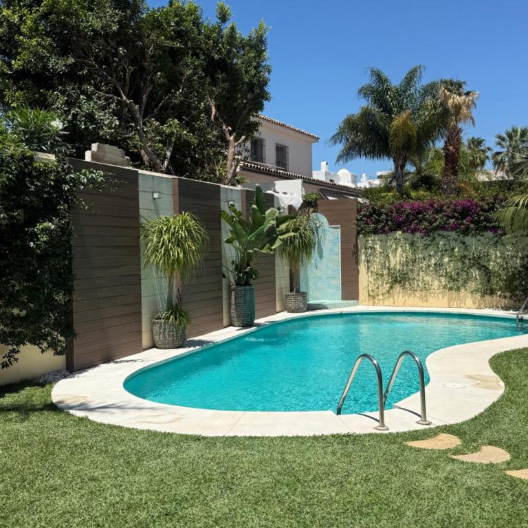 Family friendly villa next to Puerto Banus - Villa - 19