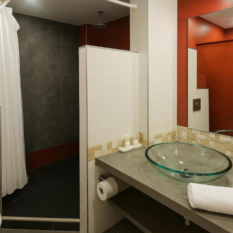 Hotel & Spa Gil de France Cap d'Agde - Chambre Double avec Accès à la Piscine Chauffée - 12