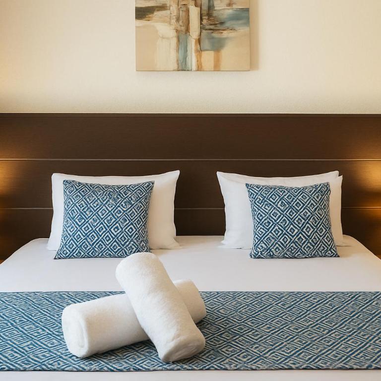 Hotel & Spa Gil de France Cap d'Agde - Chambre Double avec Accès à la Piscine Chauffée - 17
