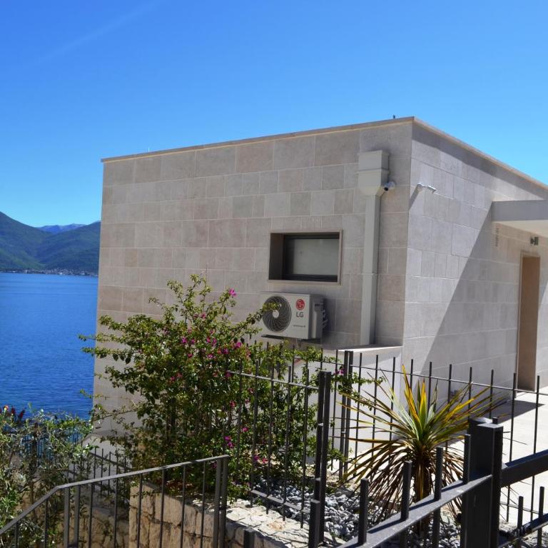 Villa Krasici - Vila - pored Plaže - 62