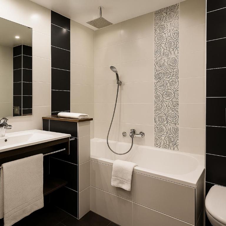 Hotel & Spa Gil de France Cap d'Agde - Chambre Familiale avec Accès à la Piscine Chauffée - 18