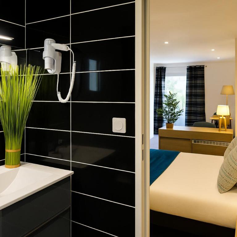 Hotel & Spa Gil de France Cap d'Agde - Suite avec Terrasse et Accès à la Piscine Chauffée - 14