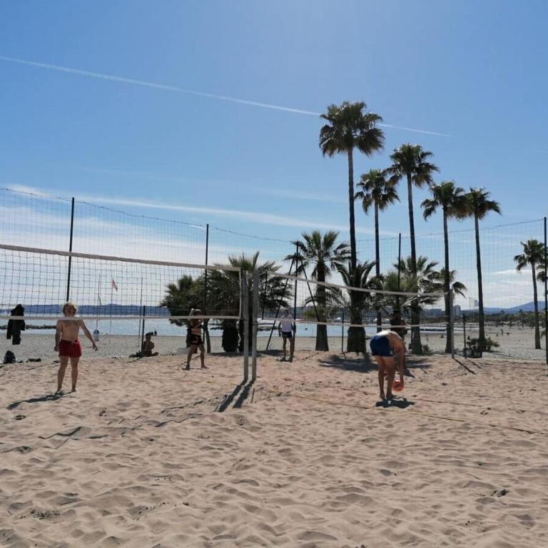 Riviera Retreat - Steps to Beach & Shops, Balcony & AC - Appartement 1 Chambre - 23