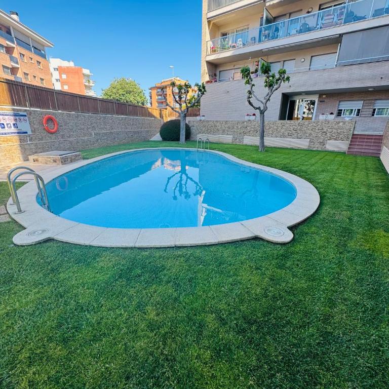 Magnífico piso con piscina y terraza grande cerca de la playa - Apartamento de 2 dormitorios con vistas a la montaña - 13