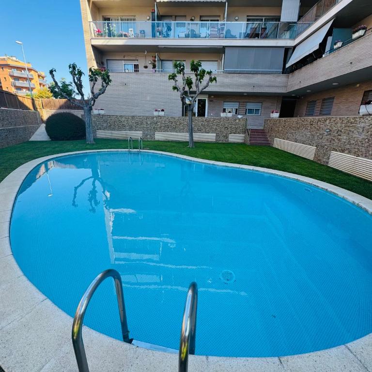 Magnífico piso con piscina y terraza grande cerca de la playa - Apartamento de 2 dormitorios con vistas a la montaña - 17