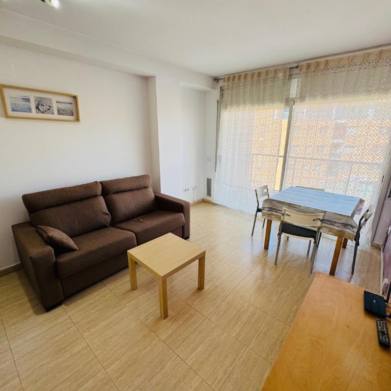 Magnífico piso con piscina y terraza grande cerca de la playa - Apartamento de 2 dormitorios con vistas a la montaña - 25