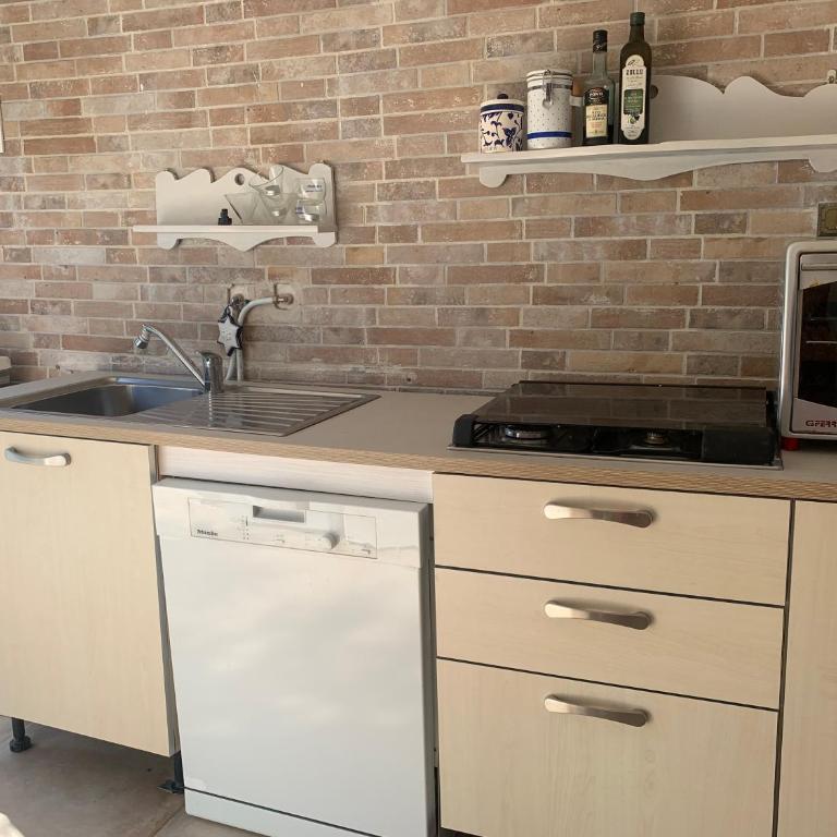 Casale Montedoro - Camera Matrimoniale con Bagno Privato - 8