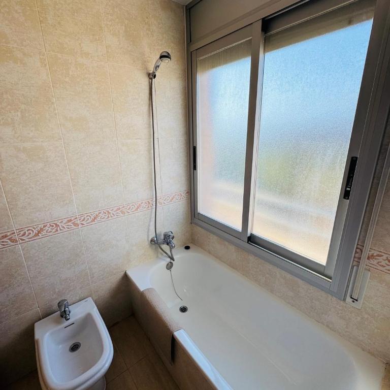 Magnífico piso con piscina y terraza grande cerca de la playa - Apartamento de 2 dormitorios con vistas a la montaña - 19