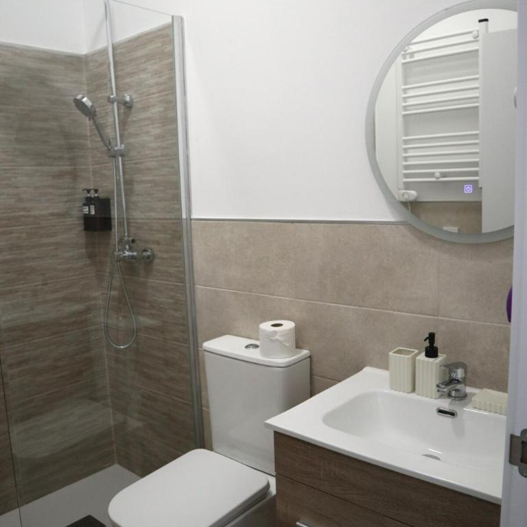 Nice apartment in Madrid B2 - Two-Bedroom Apartment - 5