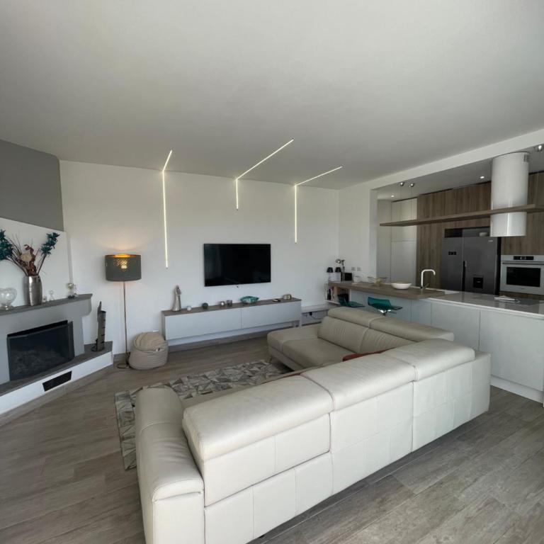 YCH-Attico con splendida vista su Villa Ada - Apartment mit 1 Schlafzimmer - 8