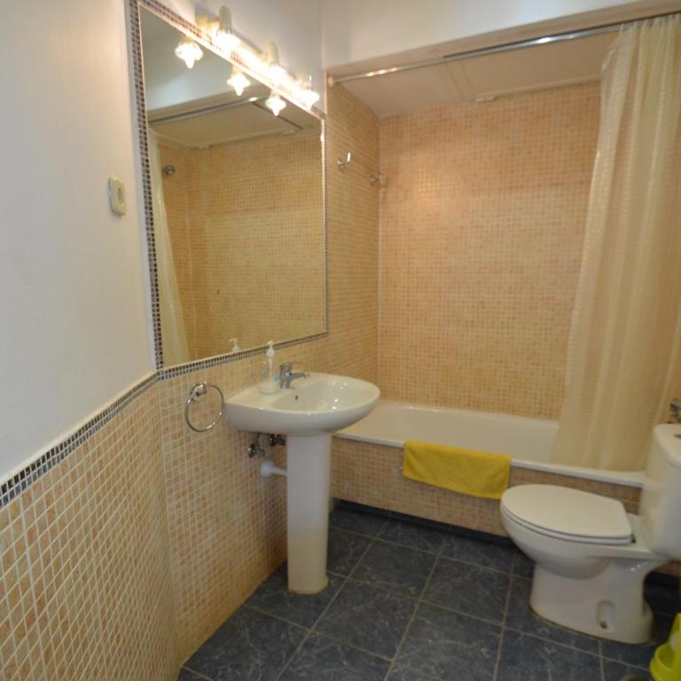 Centro Madrid Apartamentos Stopinflat - Apartment - 15