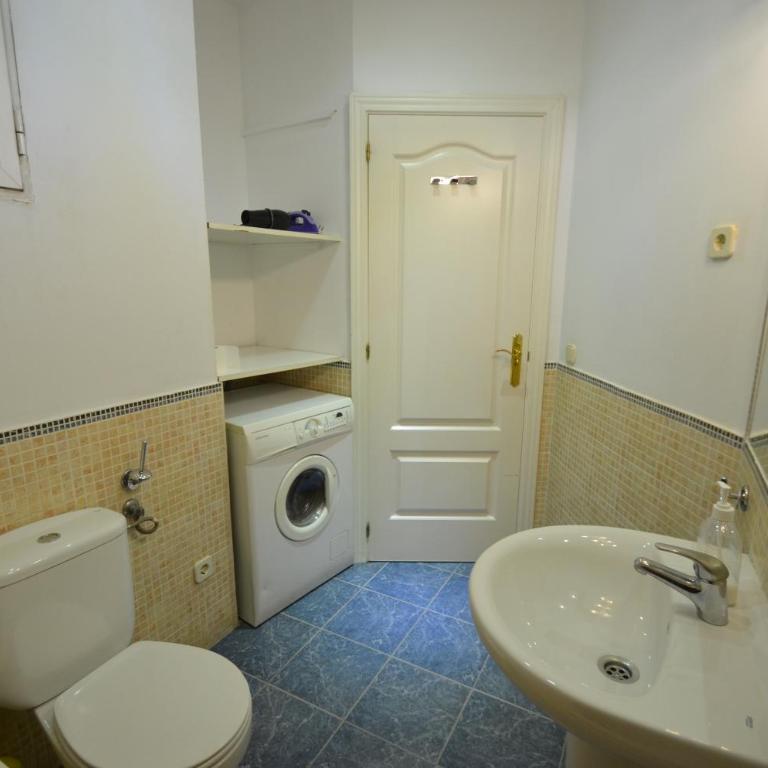Centro Madrid Apartamentos Stopinflat - Apartment - 14