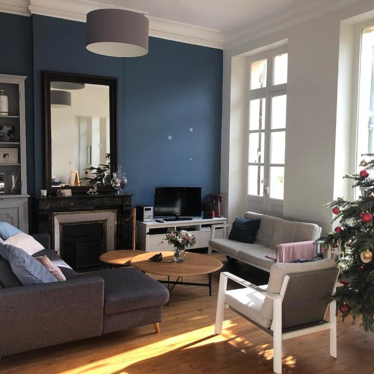Maison en centre ville avec jardin et piscine - Apartment - 9