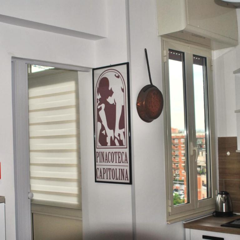 Tiburtina Family Apartment - Two-Bedroom Apartment with Balcony - 23