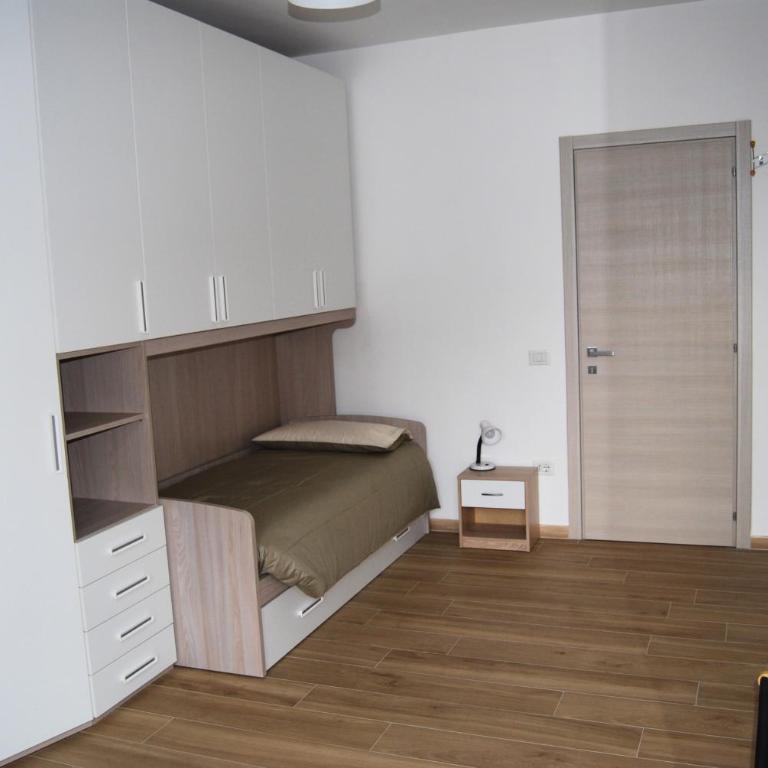 Tiburtina Family Apartment - Two-Bedroom Apartment with Balcony - 26