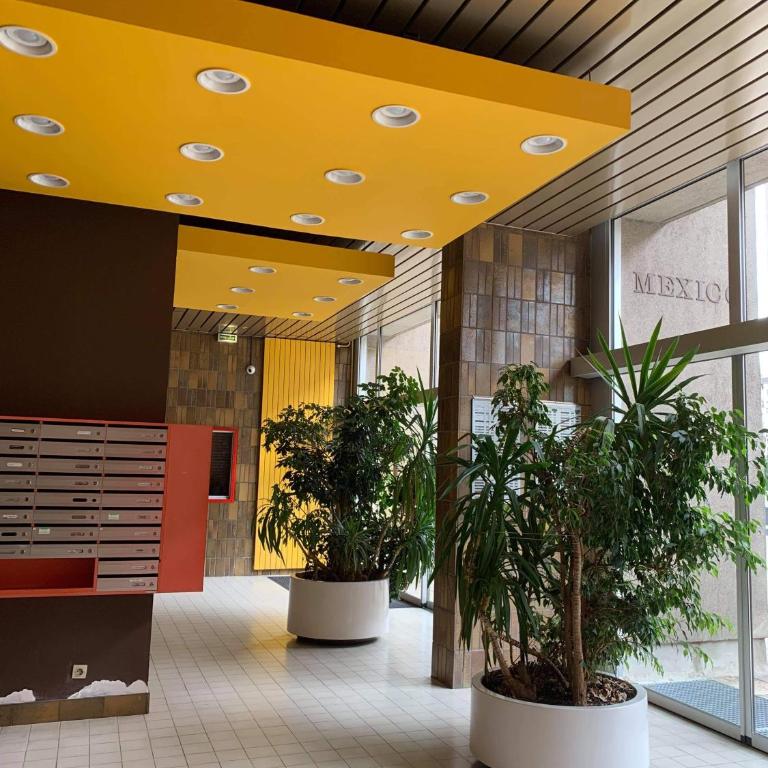 un cocon a deux pas du métro et avec parking inclus - Two-Bedroom Apartment - 31