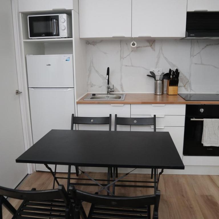 Nice apartment in Madrid B2 - Two-Bedroom Apartment - 3