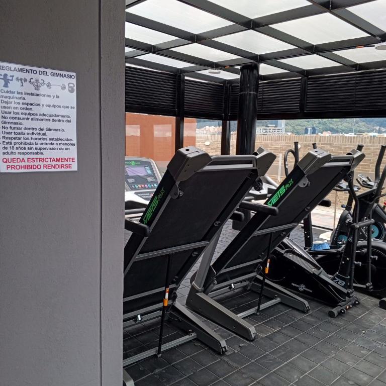 Soul Santa Bárbara executive, wifi 300 megas, Big Queen size bed, Smart tv Netflix, Walking distance to Unicentro Mall, Starbucks in front of the building, Top location - Apartamento de 1 dormitorio - 15