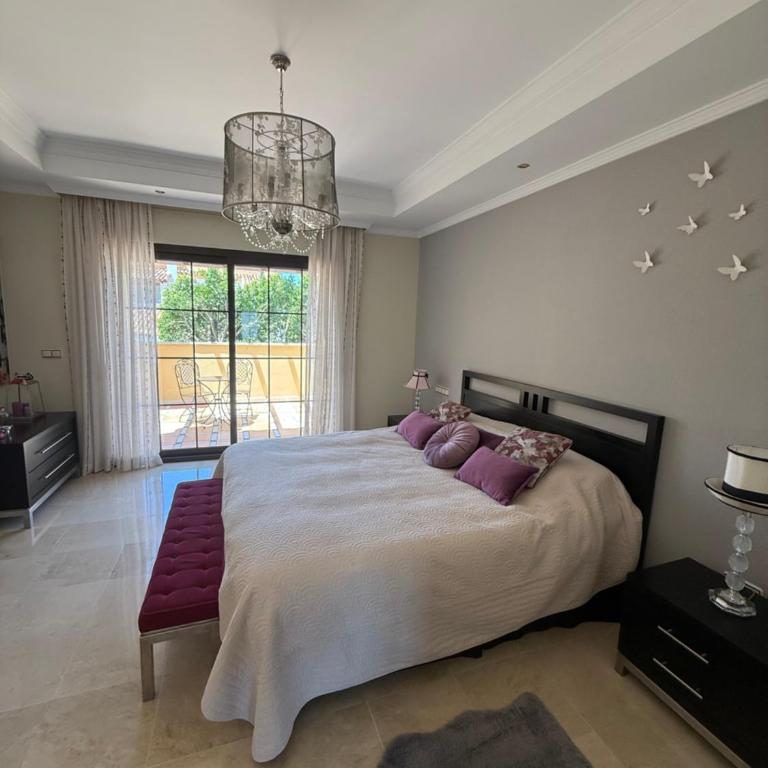 Family friendly villa next to Puerto Banus - Villa - 29
