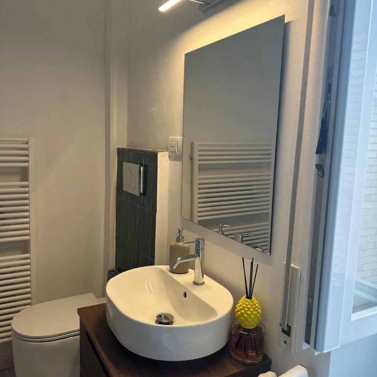 Leone's Rooms - Ampio e luminoso appartamento - Two-Bedroom Apartment - 12