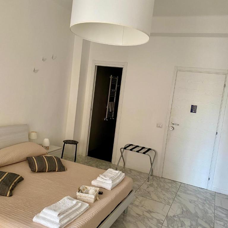 Ennio Rooms - Luxury Triple Room - 8