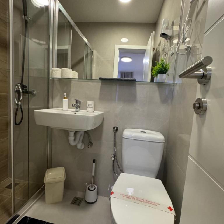 Apartments HAN 2 Sarajevo - Superior Dvokrevetna Soba sa Bračnim Krevetom / Zasebnim Krevetima i Pogledom na Grad - 5