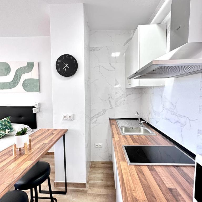 New stylish studio with pool & sea view - Estudio con vistas al mar - 23
