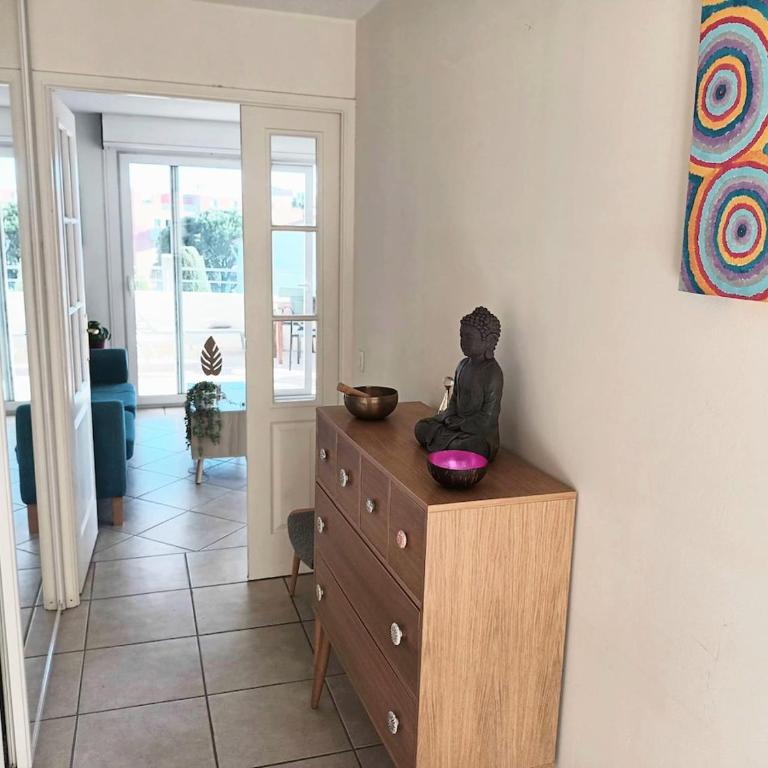 T3 vue mer, 2 chambres, piscine, terrasse, parking public gratuit à 150m - Apartment mit Meerblick - 9