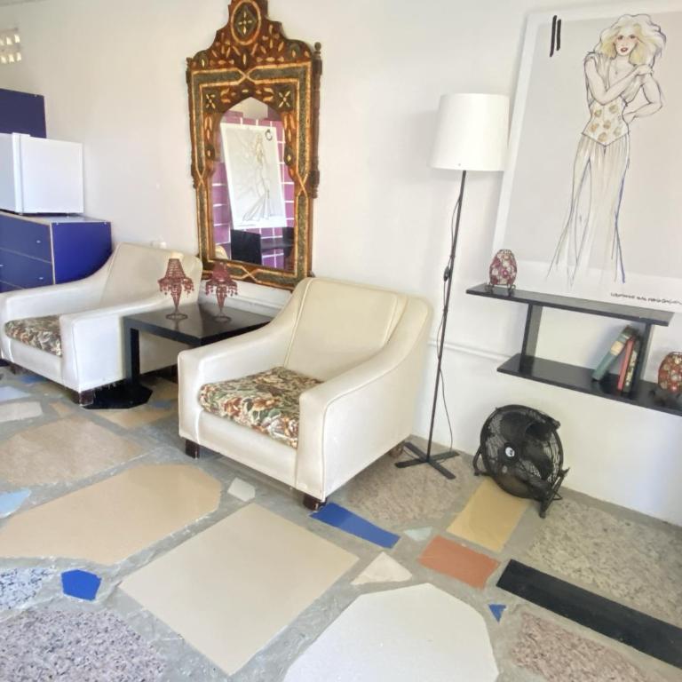 Jacaranda - Habitación con cama extragrande y vistas al lago - 17