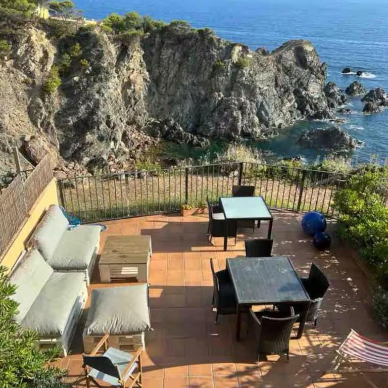 Apartamentos sobre el mar, Cap sa Sal, Begur - Three-Bedroom Apartment - 11
