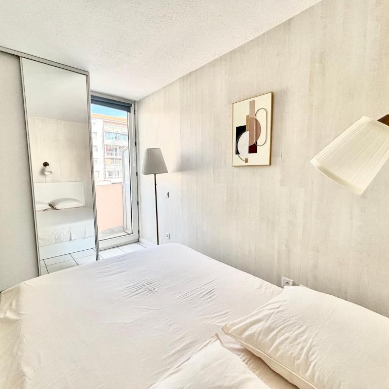 L'Azur - T2 - Parking privé- Centre ville - Confort - Apartment mit 1 Schlafzimmer - 9