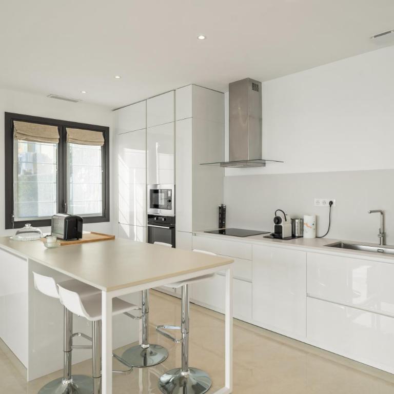 Hôtel Le Roquebrune - Suite - Vue sur Mer - 10