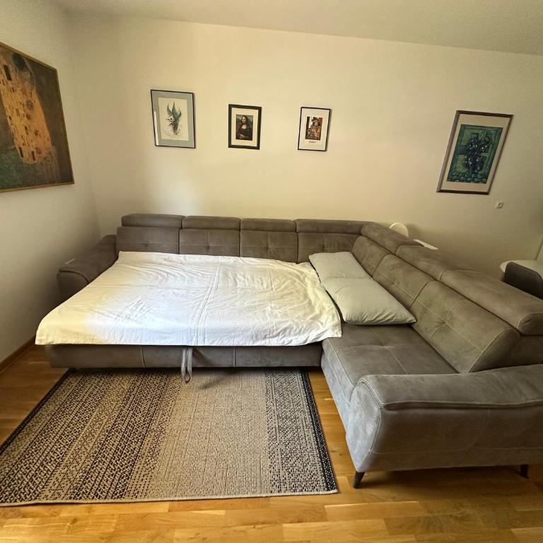 Apartment Nadia 3min from Old Bridge with FREE Garage - One-Bedroom Apartment - 5