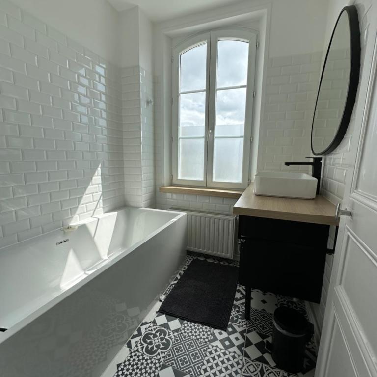 Belle maison rénovée vue mer latérale- LM la plage - Maison 4 Chambres - 5