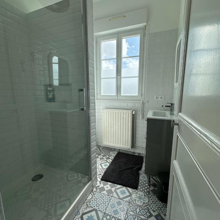 Belle maison rénovée vue mer latérale- LM la plage - Maison 4 Chambres - 3