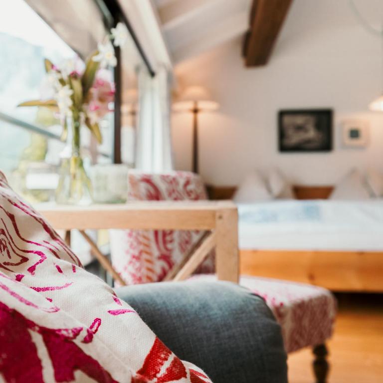 Strandcafé Hideaways Altaussee - One-Bedroom Apartment with Lake View - 6