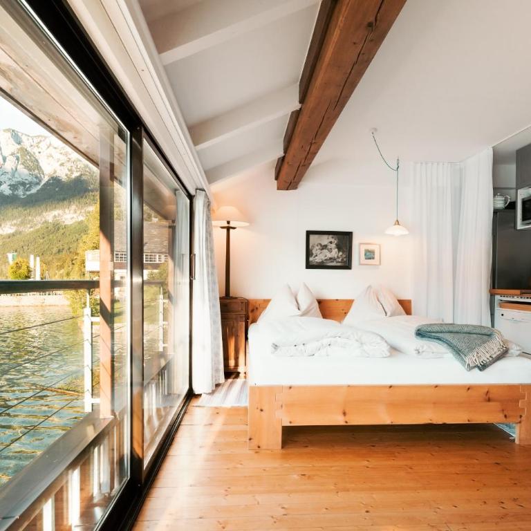 Strandcafé Hideaways Altaussee - One-Bedroom Apartment with Lake View - 19
