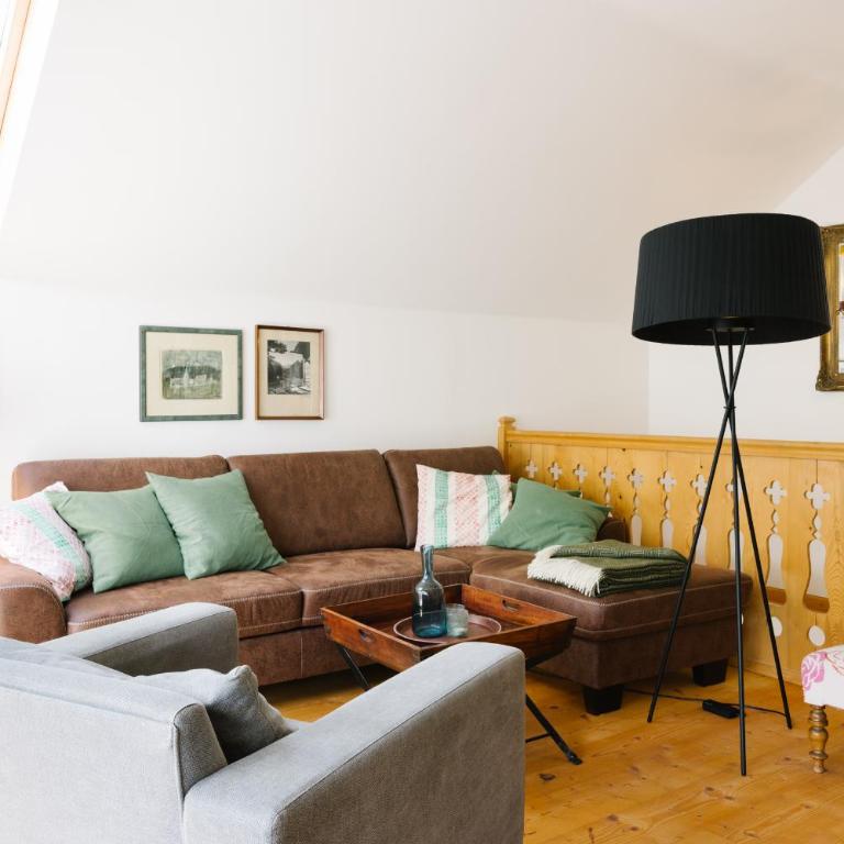 Strandcafé Hideaways Altaussee - Two-Bedroom Apartment with Lake View - 1