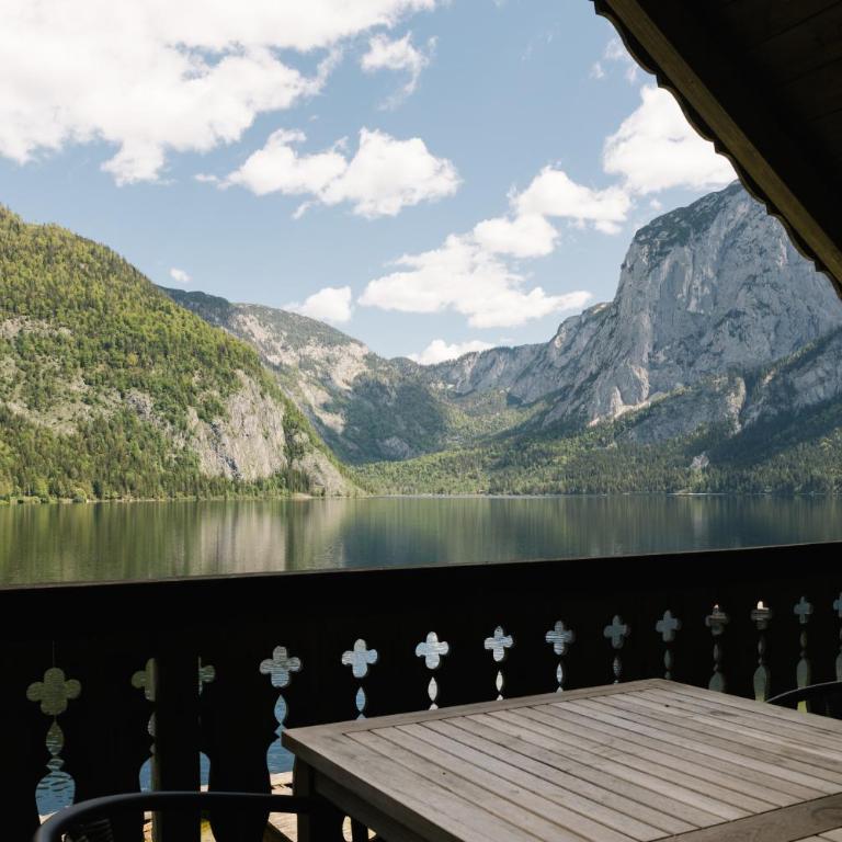 Strandcafé Hideaways Altaussee - Two-Bedroom Apartment with Lake View - 9