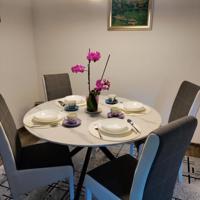 Apartman Orhideja - One-Bedroom Apartment - 17